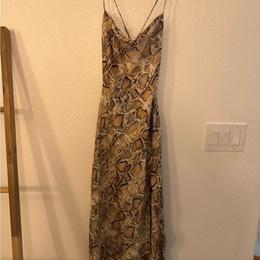 Astr The Label Python Print Dress - Picture 7 of 7